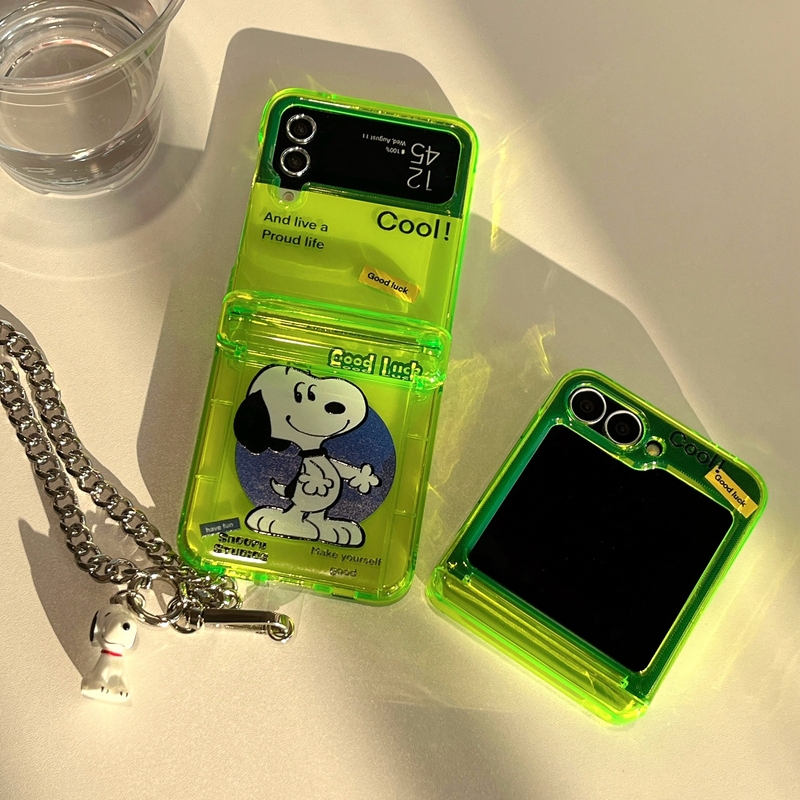 Cute Cartoon Peanut Snoopy Flu - Phone Cases Z Flip 5 recensione e prezzo