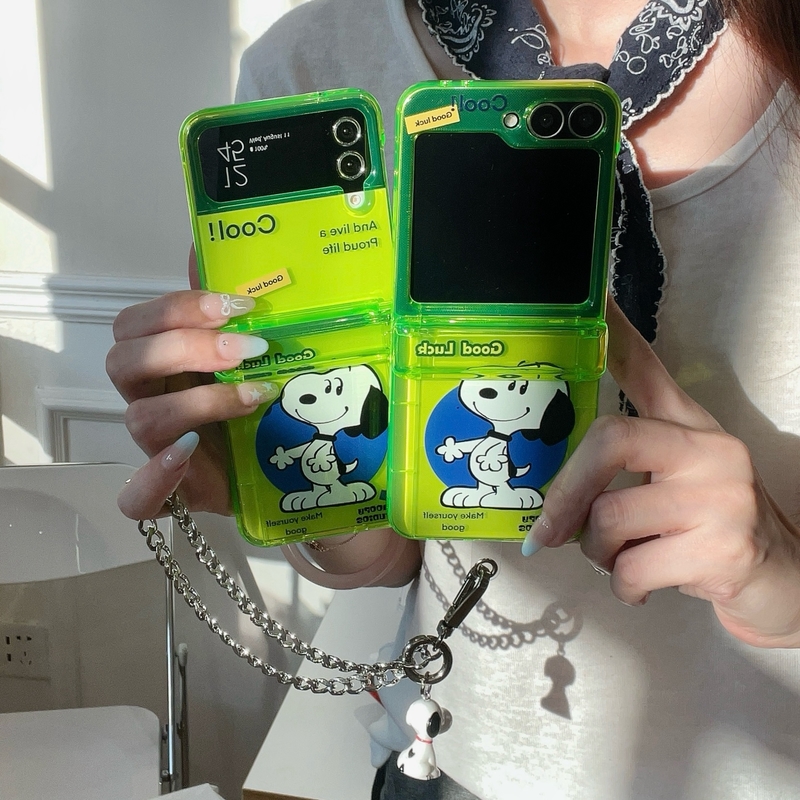Cute Cartoon Peanut Snoopy Flu - Phone Cases Z Flip 5 recensione e prezzo